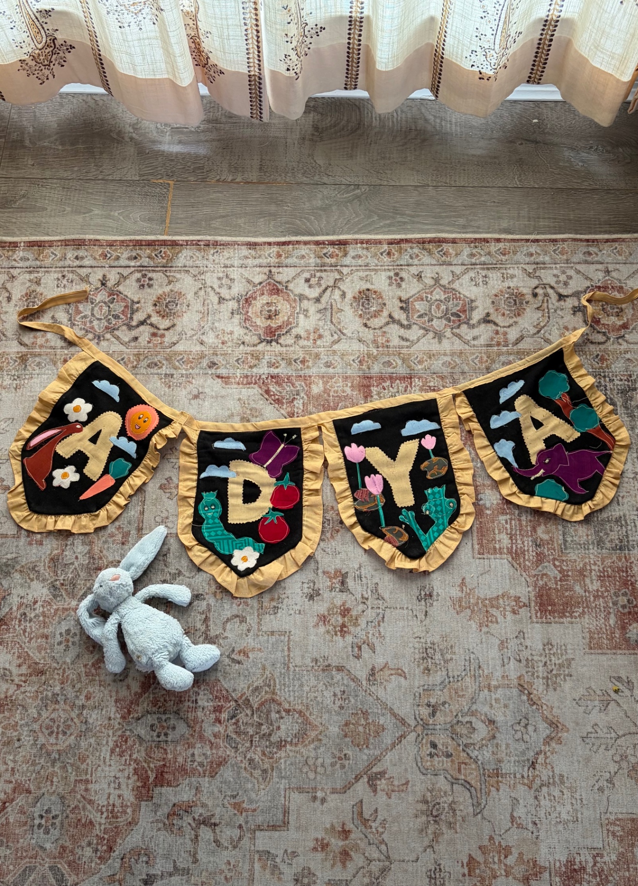 Appliqué ADYA banner